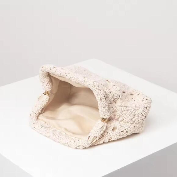 Other Handbags - Cream textured clutch bag